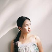 芯漾 只因为在人群中~多看