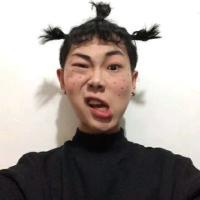 芯漾 今天吃饭，碗里有个虫