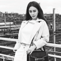 女孩の 以心脏暂停跳动的时间