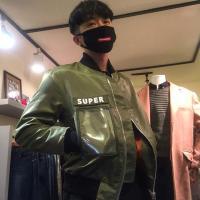 把窗帘拉开，世界翻了