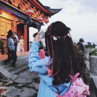 他的幼稚，我的偏激，