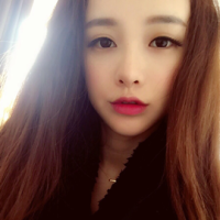 美女璐~ 我脾气大，你愿意低头