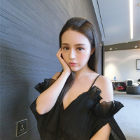 稳坐王位 风吻过的口红欲盖弥彰