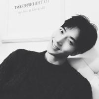 黎 人再开朗 也有几处不