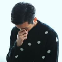 黎 人再开朗 也有几处不