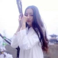 你可以不喜欢但没资格否定我的努力 一眼见你 万物不及.