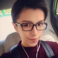 相遇总是措手不及而分离却是蓄谋已久. 长大后谁不是离家出走