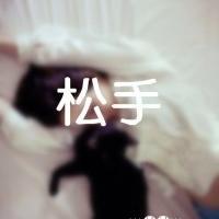 轻抚着我的头发 我还
