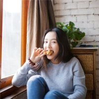 六寻 舍得让你难过的人能有