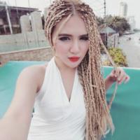 我阿 李玲 今天看到一老太太摔倒
