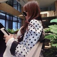 小美人. 我也不过是 被感情困