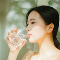 存在 冰告诉水，只有凝聚才