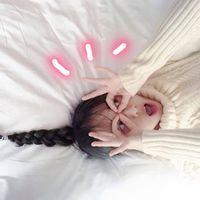 Meǐ Nǚ Geǐ Huā. 和别人谈起你，是我想