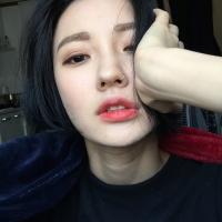 惗谂 阴天适合睡觉。醒来适