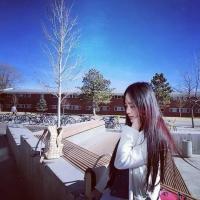 别忘了自己本质是个爱笑的人. People hav