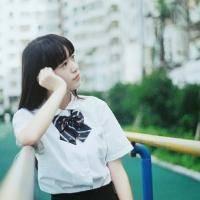 陈昔瞳 轻轻的拂动着我那一点