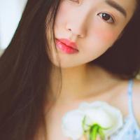 流年，在时光的河流里摆渡一点佛性。 败给自己，败给了你。