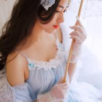 流年，在时光的河流里摆渡一点佛性。 败给自己，败给了你。