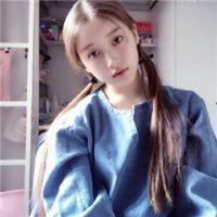 女孩の 每次收压岁钱都要假装