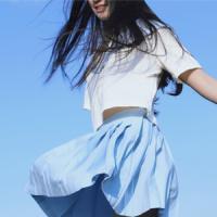 一句再见. 一生落魄，最爱自己。