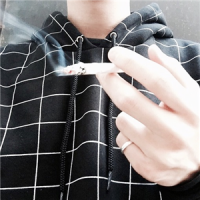 林淇罢了 我的不幸，埋在笑中