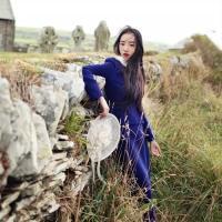囚禁在闷热里，嗅到了
