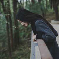 可以不光芒万丈，但不