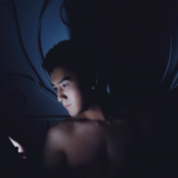 咆哮 独行于世，看潮起潮落
