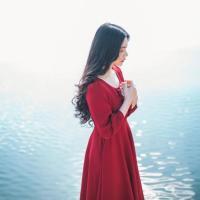 婪瘾。 我拿青春这杯美酒与你