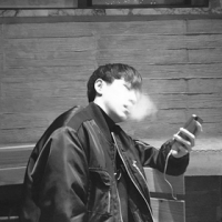 痛苦，是保持清醒的最