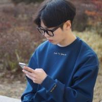 苒苒：怎么可以这么帅！ 原谅我这一生放荡不羁