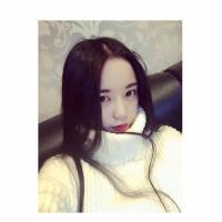 女孩の 心中若有美，处处莲花