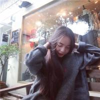 女孩の 心中若有美，处处莲花
