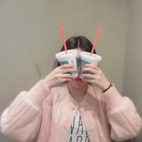 合群不如合自己。 不给身边人带来负面影