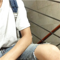 A. 人和人不远不近才好。