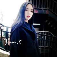 女孩の 成长的前提是以孤独为