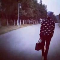 为了认识你 有时候觉得非常孤独，