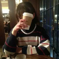 昨天又心软了 眼里长着阳光，笑里全