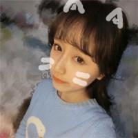 女孩の 现在的年轻人有三样东