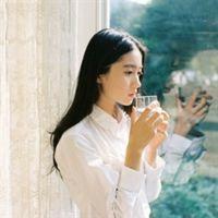 顾妍の 钱可以花玩，但兄弟做