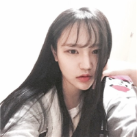 女孩の 对待不同的人有不同的