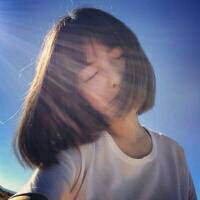送花的人最可爱。 爱与不爱 都不再与你