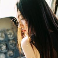 樱女：相爱如饮酒 淡了无味烈了伤喉 我最近很幸福很开心过