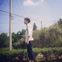 谈到一个人然后动情的落一场泪 你是我的不知所措，我