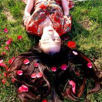 只为 “你值得” （F7） 爱是什么，大概是一个