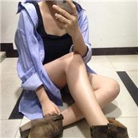 睁眼时他在认真的吻我