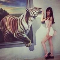 陪我深爱与搞怪 可惜感动总不是心动。