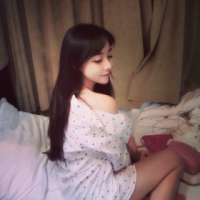 女孩の 早上开心的事就是：裹