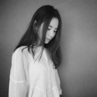 或许我就适合呆在黑白世界里 如果``你觉得怎么样