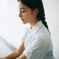 留个空间给我独处 我听见自己心裏旳那首